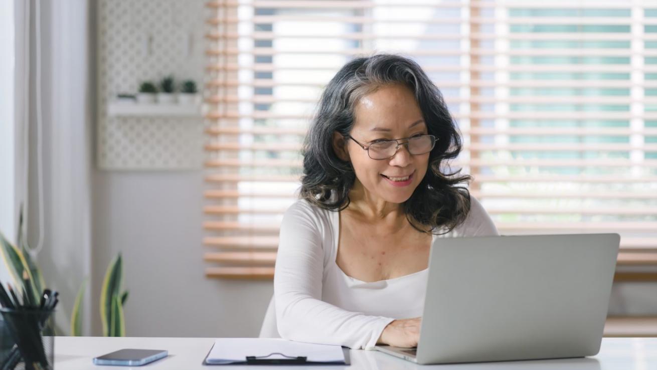 SEO-Experten bei der Zusammenarbeit und Wissensaustausch